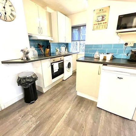 Serene And Cozy 1-Bedroom House With Parking كامبريدج المظهر الخارجي الصورة